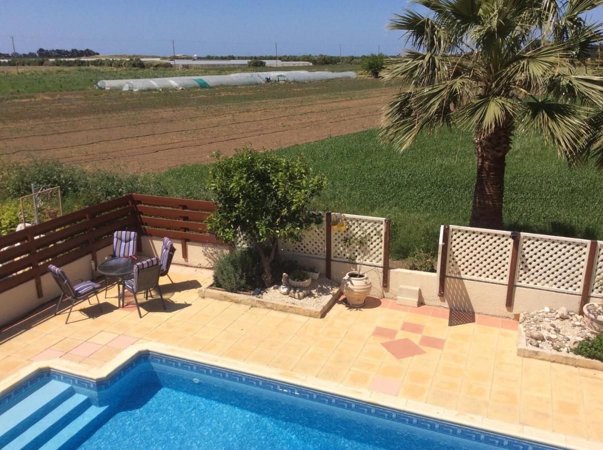 Quality Villa With Pool In Superb Location In Paphos Mandria  Luaran gambar