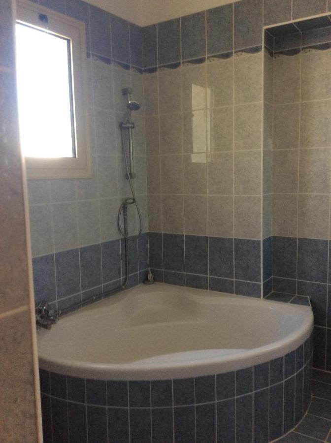 Quality Villa With Pool In Superb Location In Paphos Mandria  Luaran gambar
